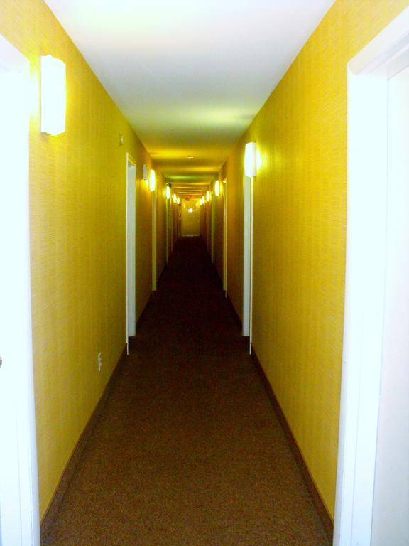 Pamola Motor Lodge Millinocket Exterior foto